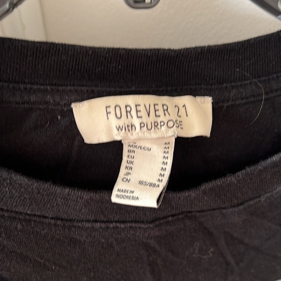 Women’s Vintage Forever 21 Short Sleeve Graphic Art Tee - Picture 2 of 4